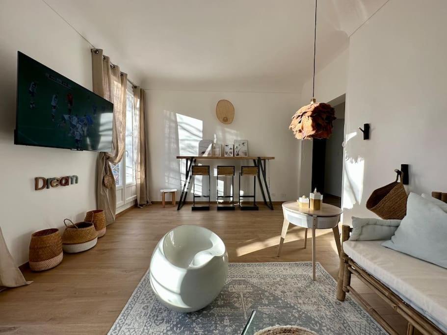 Le Lutz Apartment Nimes Luaran gambar
